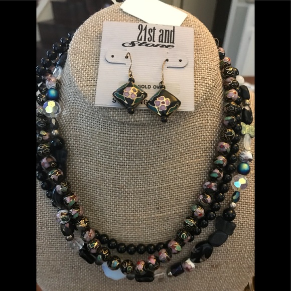 Necklace & Earrings set - Picture 1 of 2